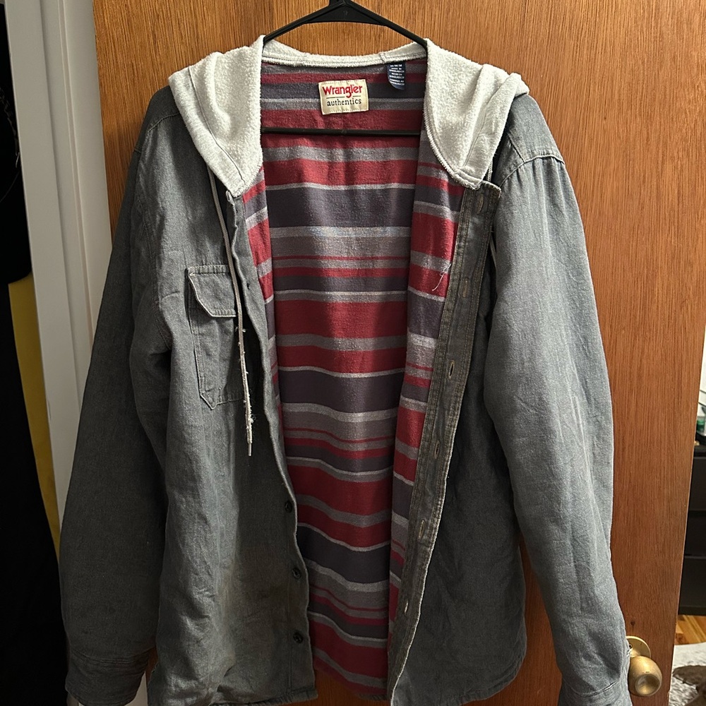Wrangler Men's Gray Hooded Shirt Jacket